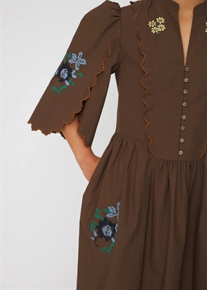 Embroidered loose midi kjole Brown Stella Nova